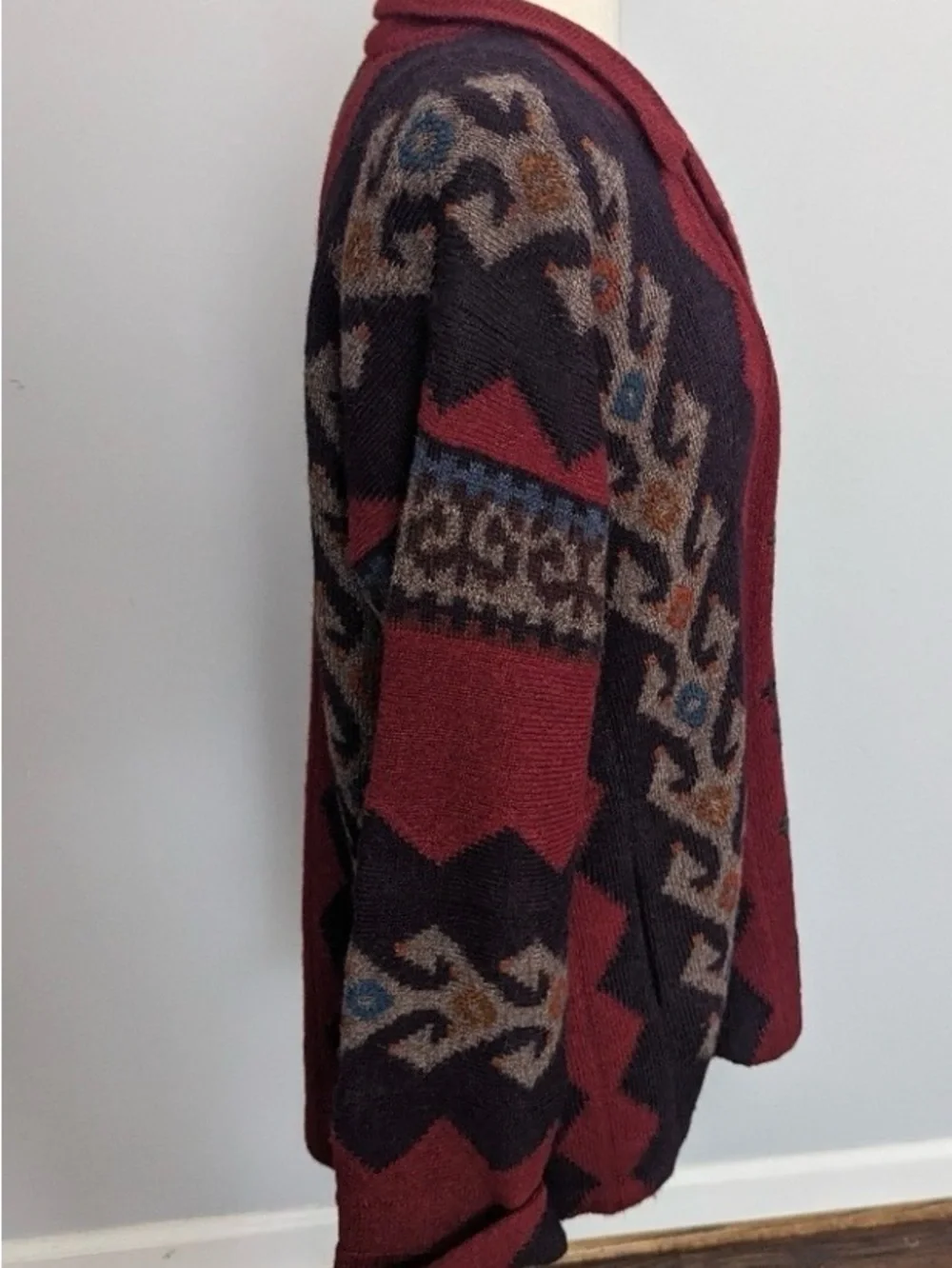MILMA BOLIVA Burgundy Art to wear Button-Front Cardigan Sweater